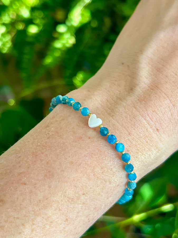 Apatite & Mother of Pearl Heart Stretch Bracelet